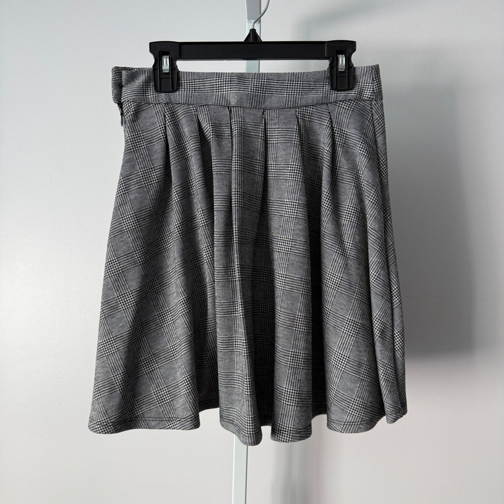 LOFT 0 Gray Mini Skirt Scalloped Hem Pockets Career Wear Preppy Minimalist